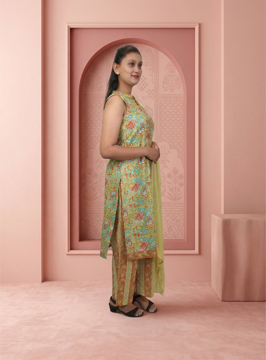 Green cotton printed straight suit-set with dupatta