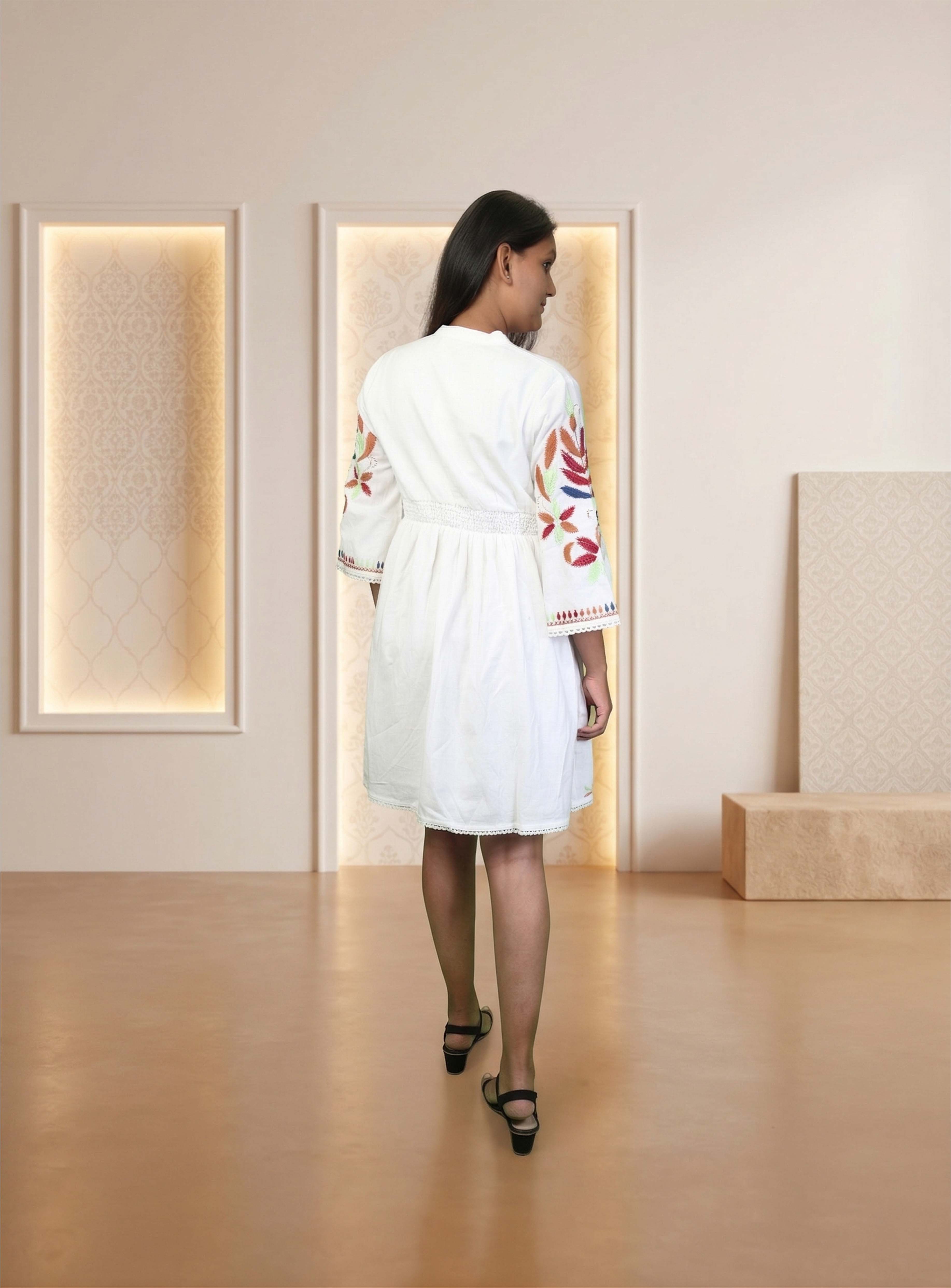 White linen thread embroidery short dress