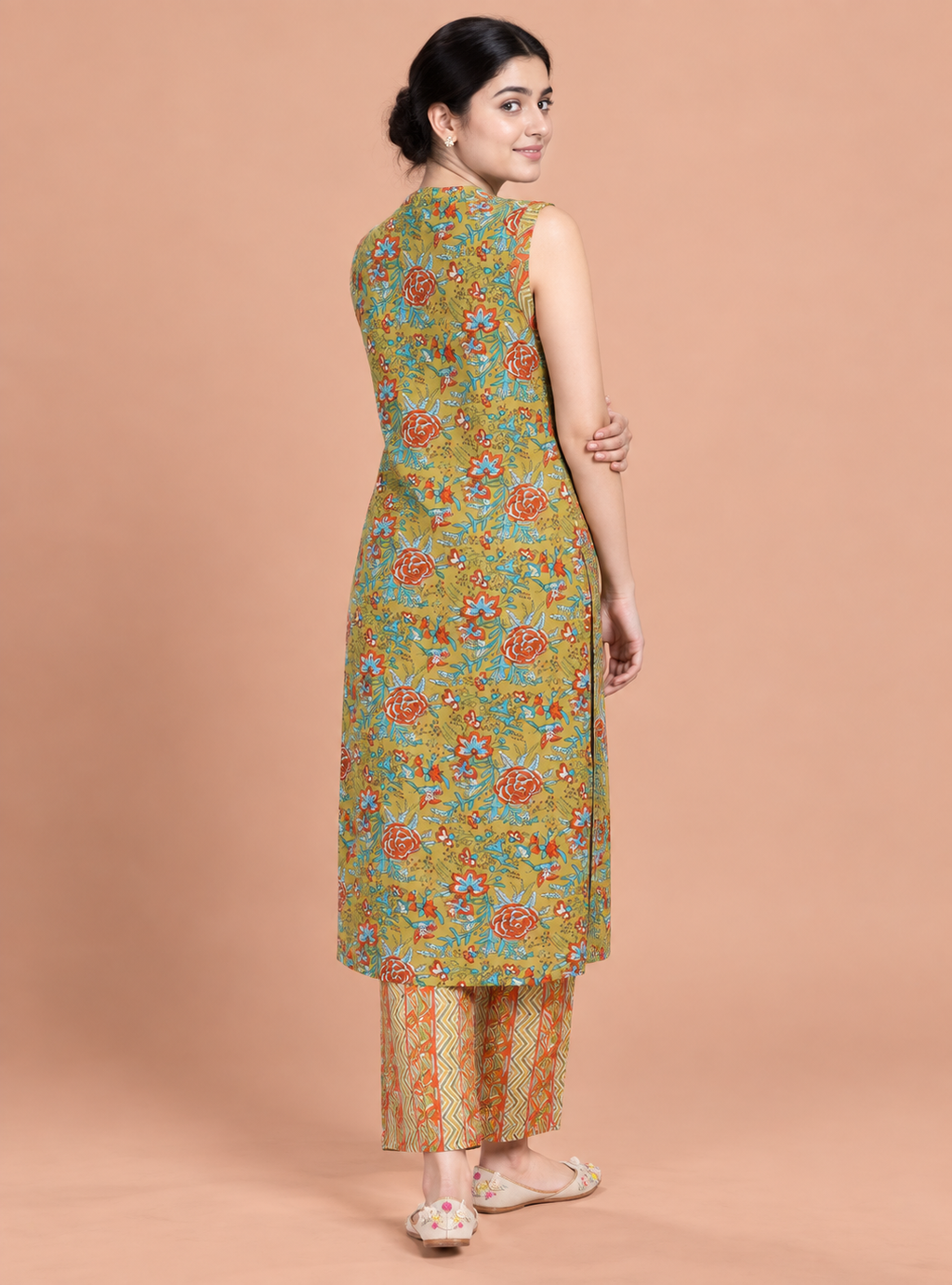 Meadow Fern Green Printed Cotton Straight Suit Set with Dupatta – Indieshades