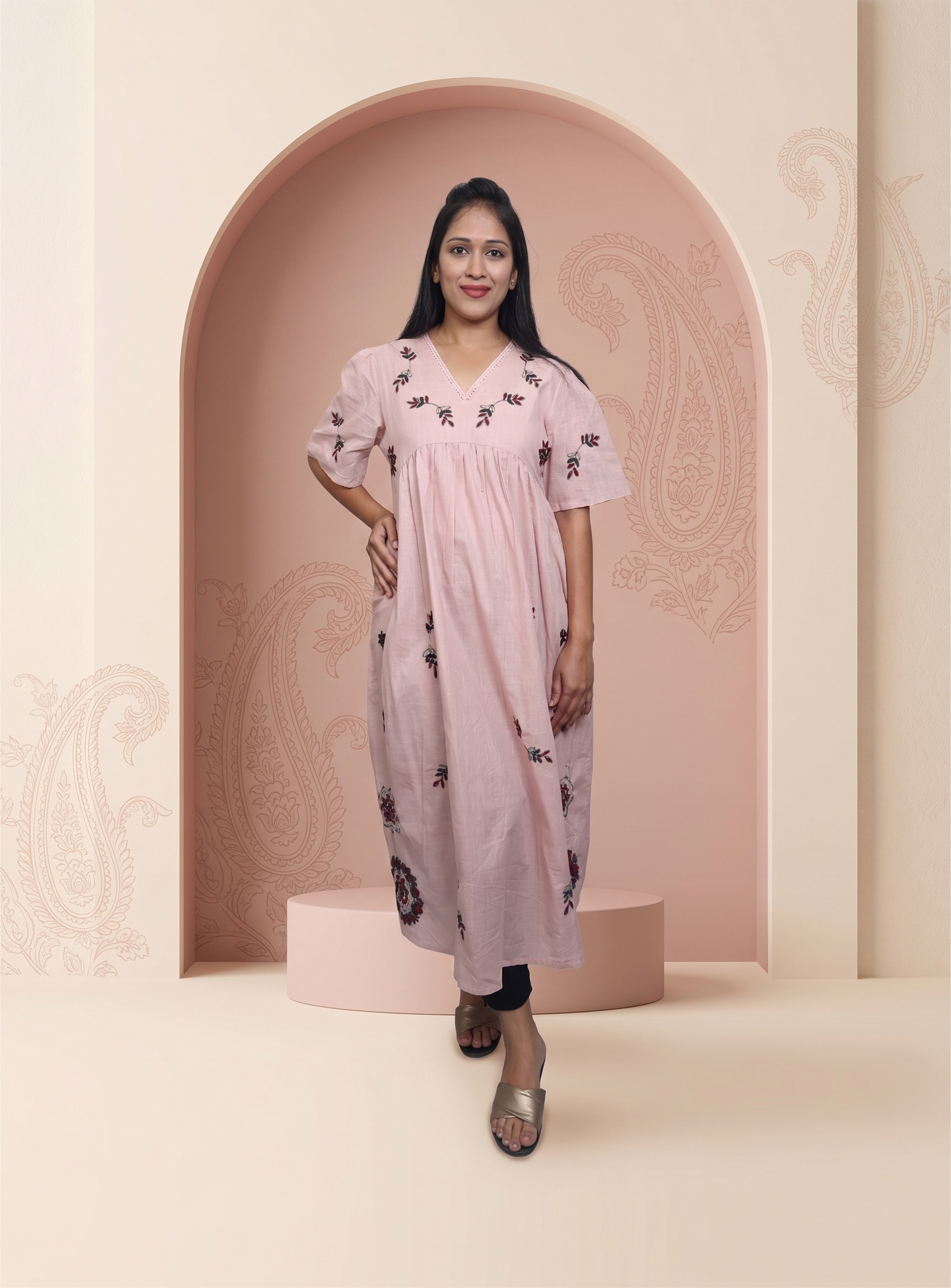 Pink linen A-line thred embroidery dress