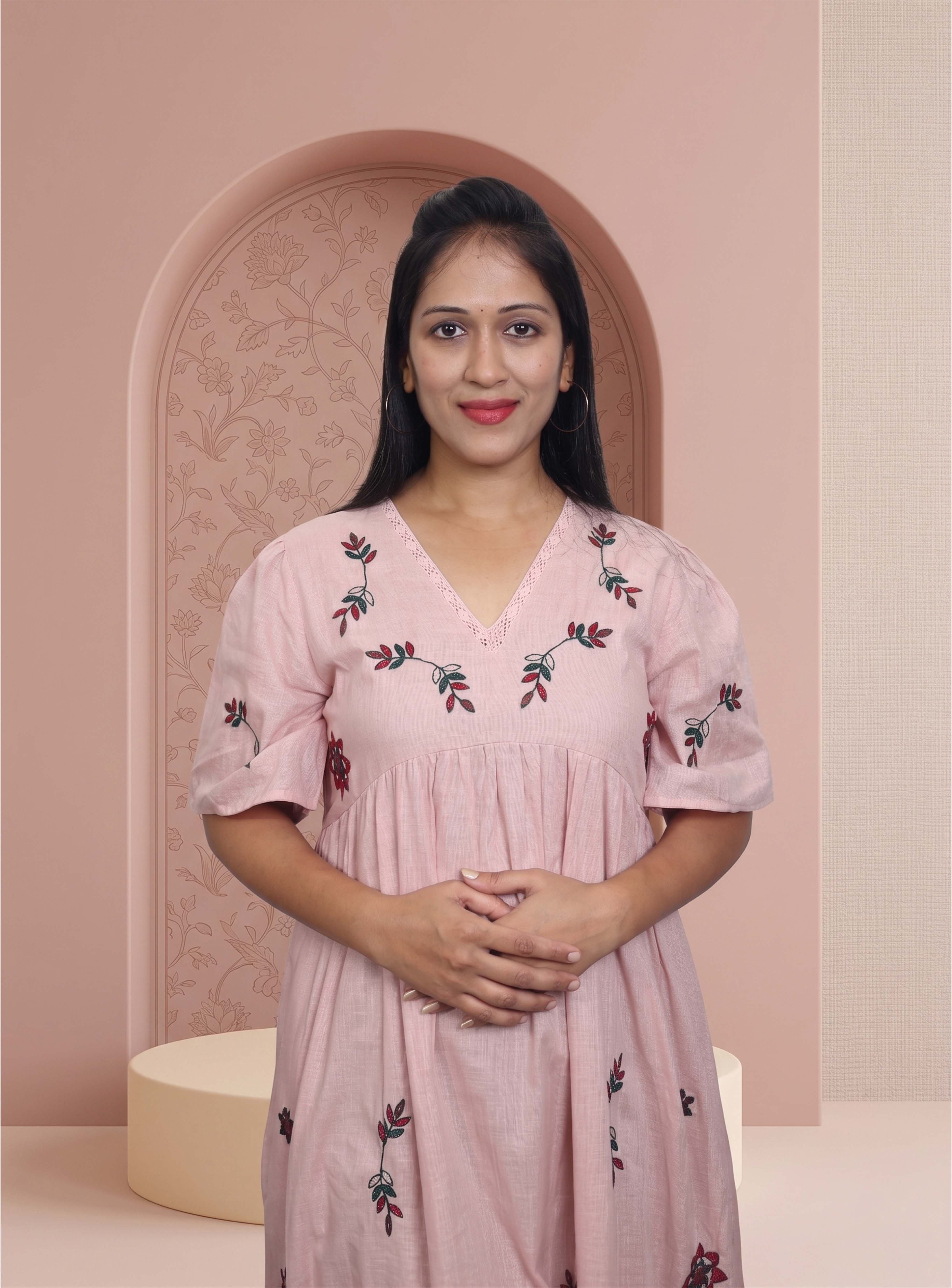Pink linen A-line thred embroidery dress