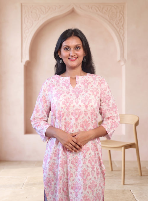 Blush Canvas White and Pink Printed Cotton Straight Kurta